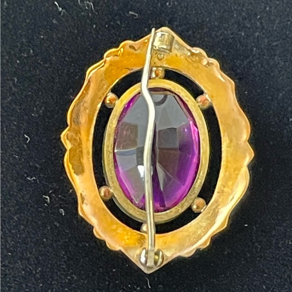 Brooch .. circa 1920’s yellow gold filled … cabochon amethyst stone - Picture 2 of 4